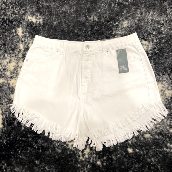 ❌SOLD❌NWT Wild Fable High Rise Shorts - Picture 2 of 8